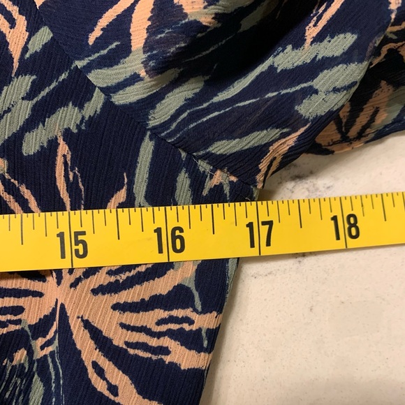 MADEWELL Ruffle-Sleeve Midi Dress in Oasis Palms - XXS - Picture 10 of 11